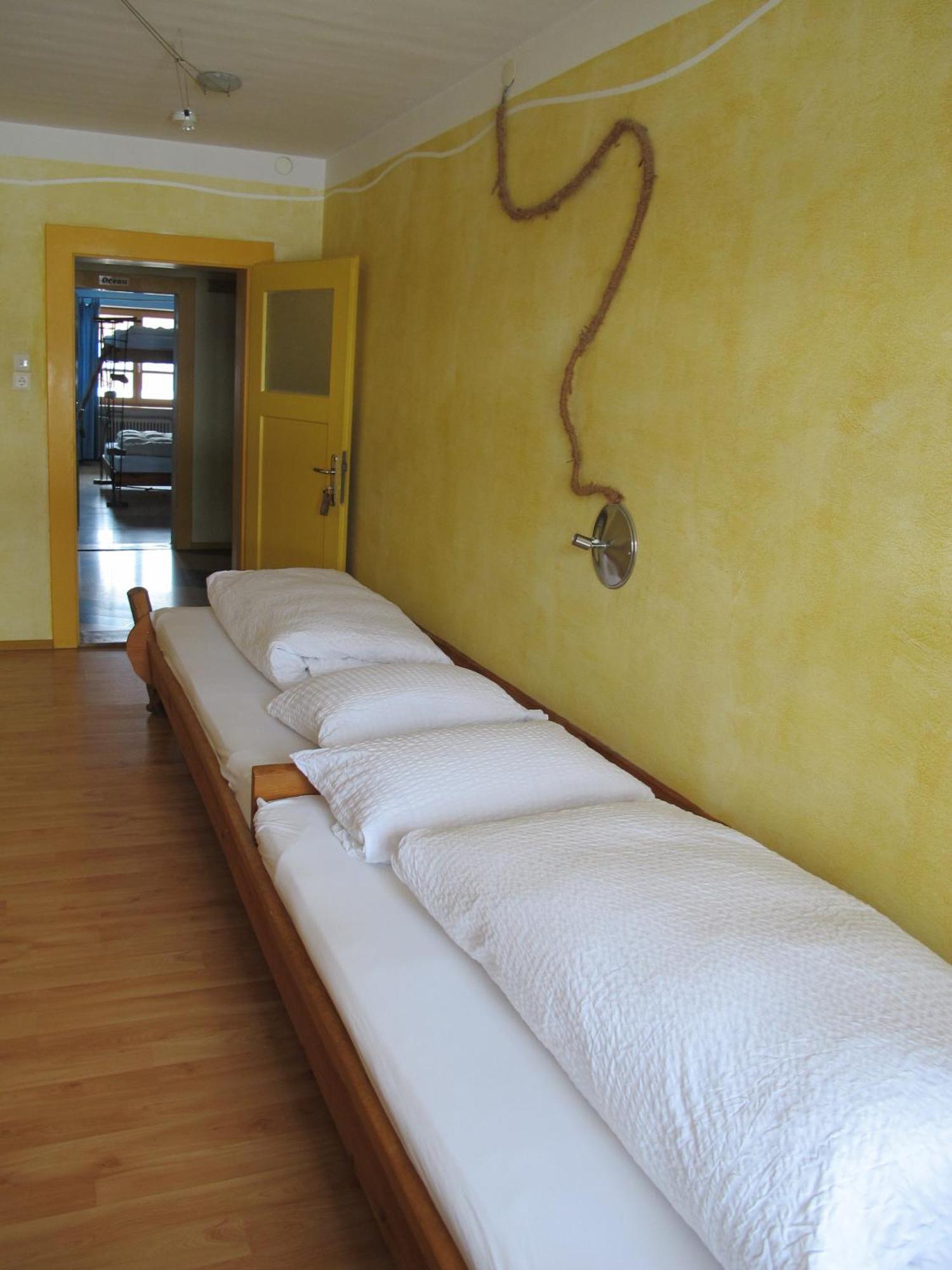 Schiff Bihlerdorf - Hostel Exterior photo