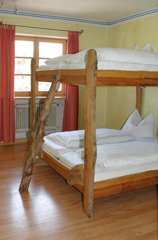 Schiff Bihlerdorf - Hostel Room photo